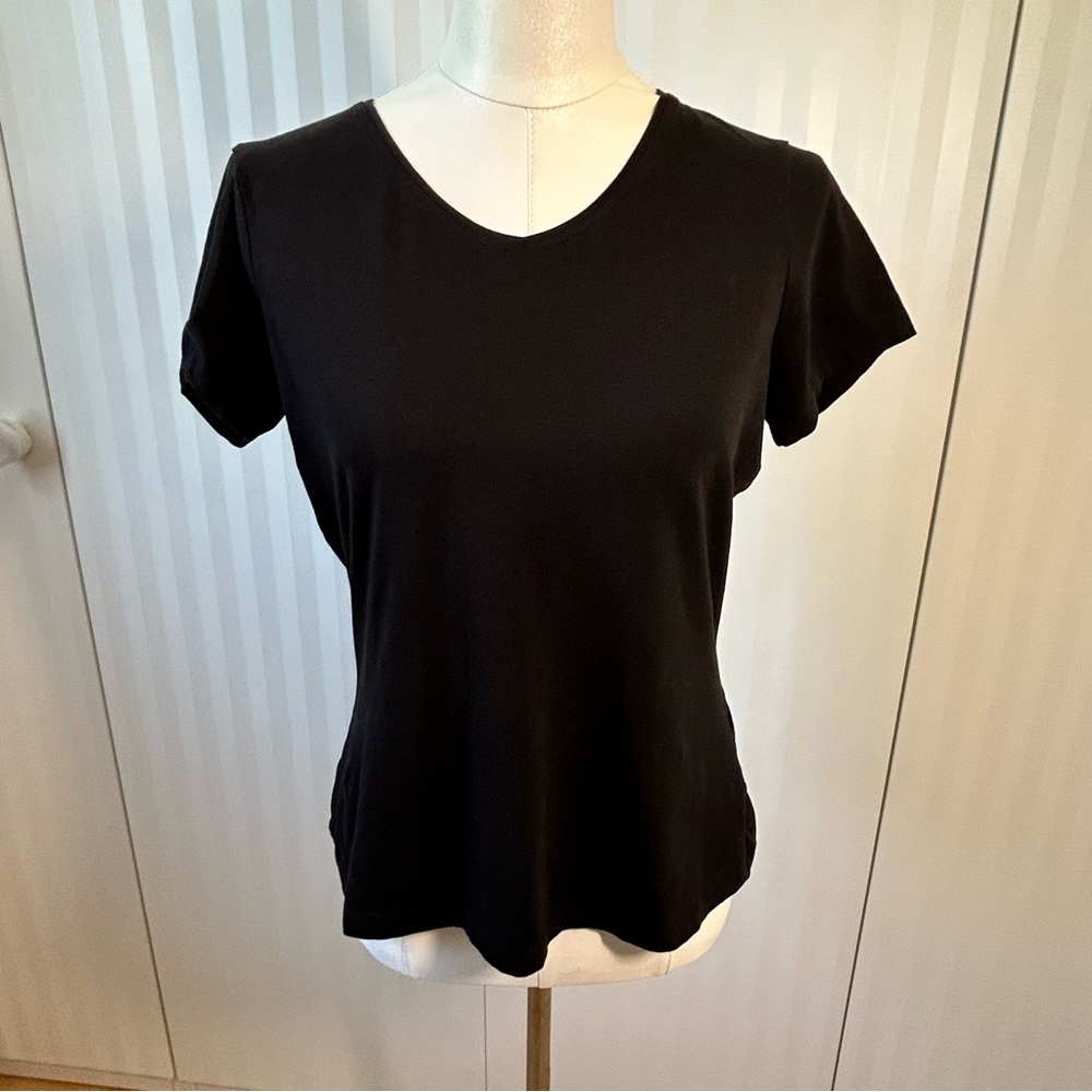 Lord & Taylor black tee Size L